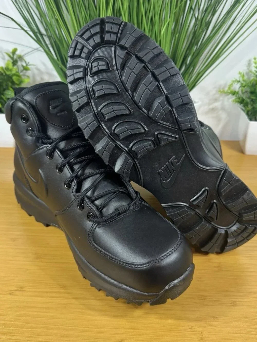 Nike Manoa Triple Black Leather Boots Waterproof Men’s Size 10 454350-003